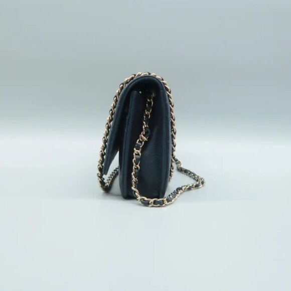100% Authentic CHANEL Wallet on Chain Navy Leather Shoulder Bag - Picture 3 of 11